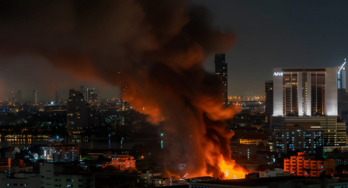 Bangkok, incendio nel pub: 27 morti e uscite ostruite